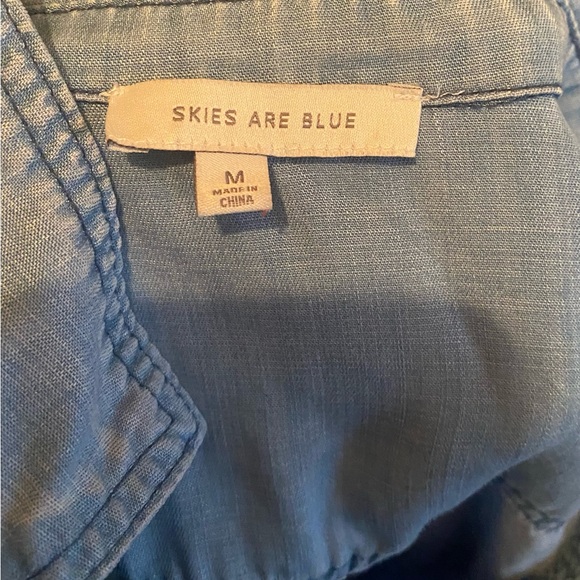 Skies Are Blue Chambray Denim Pullover - Picture 3 of 3
